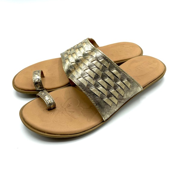Born Metallic Toe Loop Sandals - Picture 2 of 10